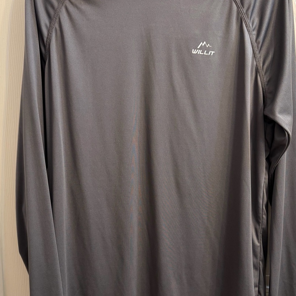 Willit Gray men’s size m Long Sleeve Shirt with hood